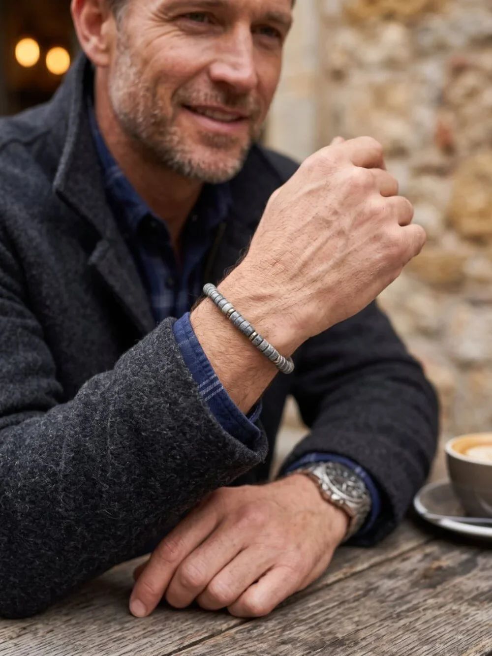 Designs by Forte Men’s Gray Labradorite Stretch Bracelet